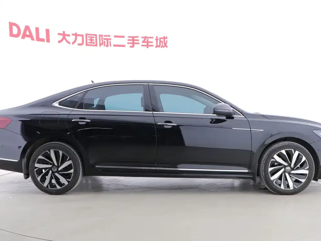 Volkswagen Passat — фото 2