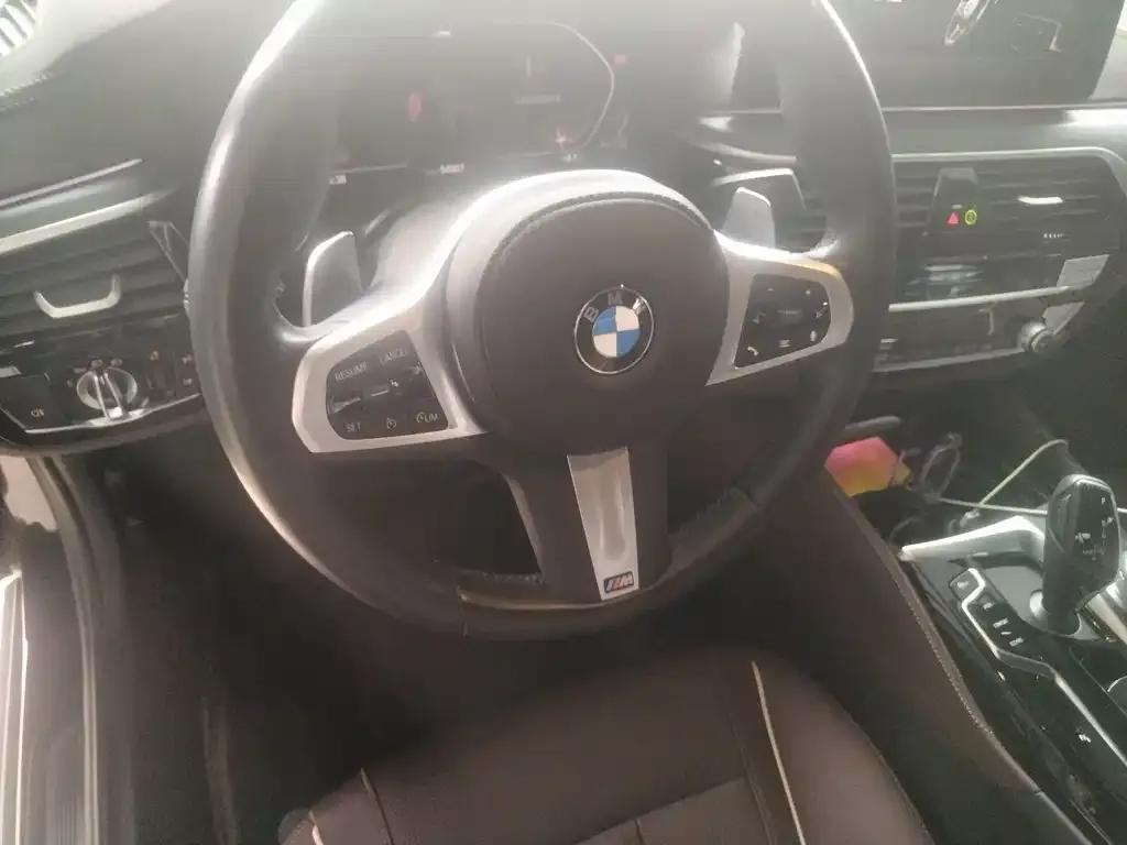 BMW 5 Series 2022 из CN, фото 5