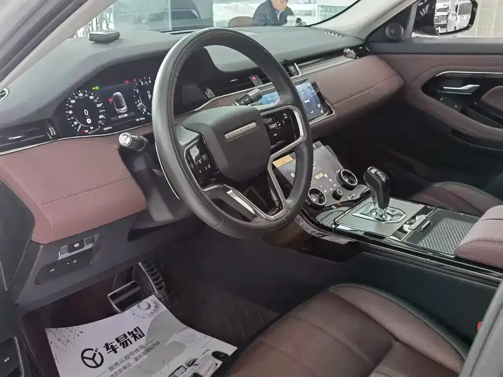 Land Rover Evoque — фото 5