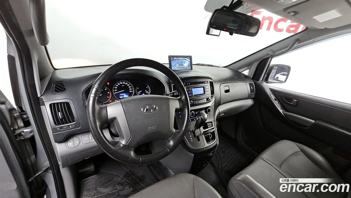 Hyundai Starex — фото 4