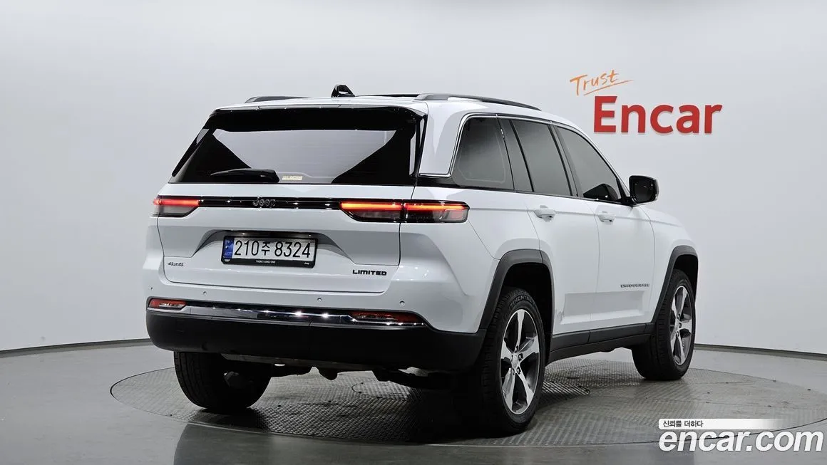 Jeep Cherokee 2023 из KR, фото 8
