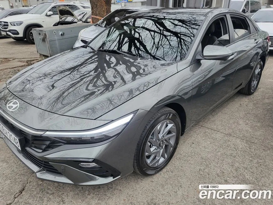 Hyundai AVANTE — фото 1