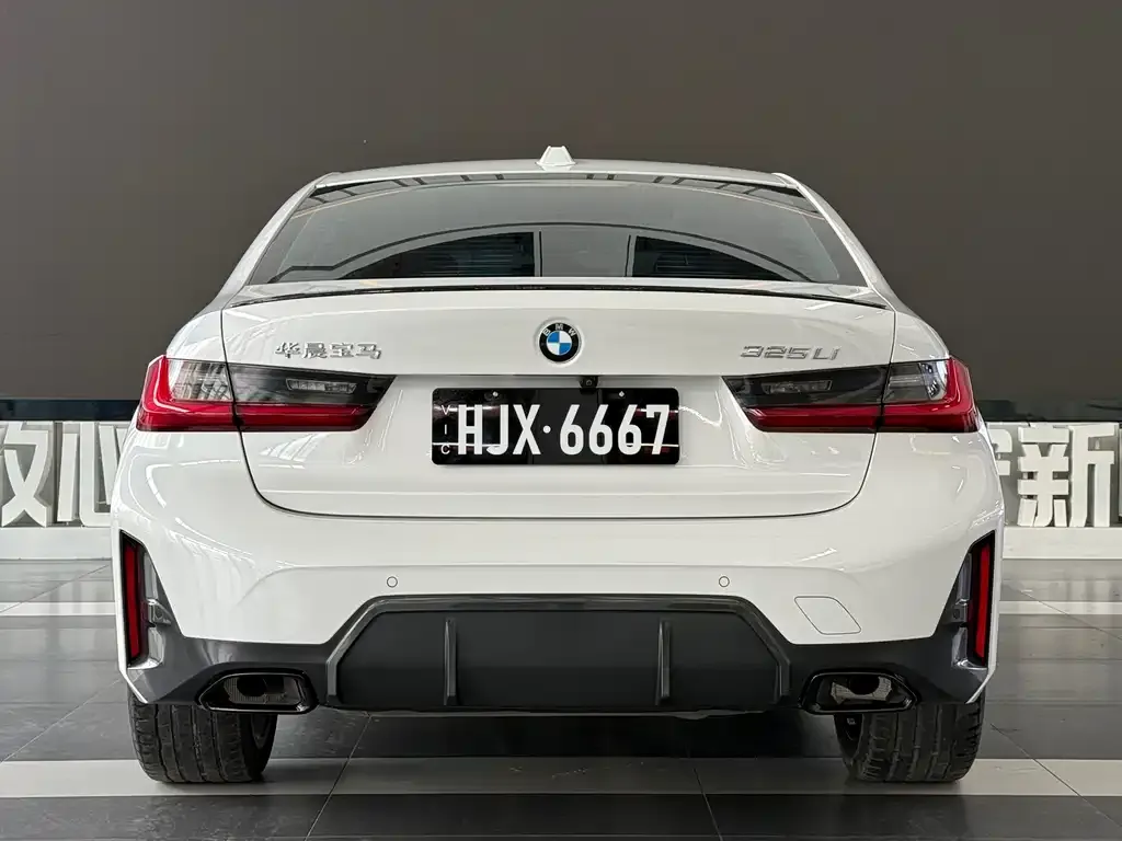 BMW 3 Series 2023 из CN, фото 7