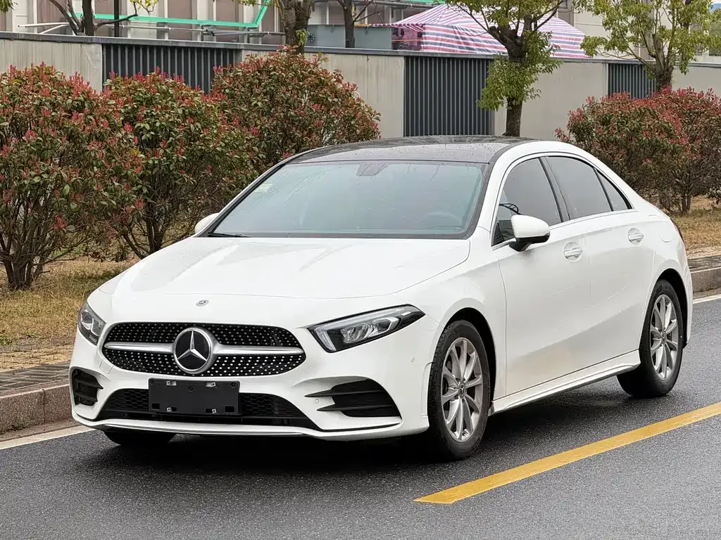Mercedes-Benz A-Class — фото 1