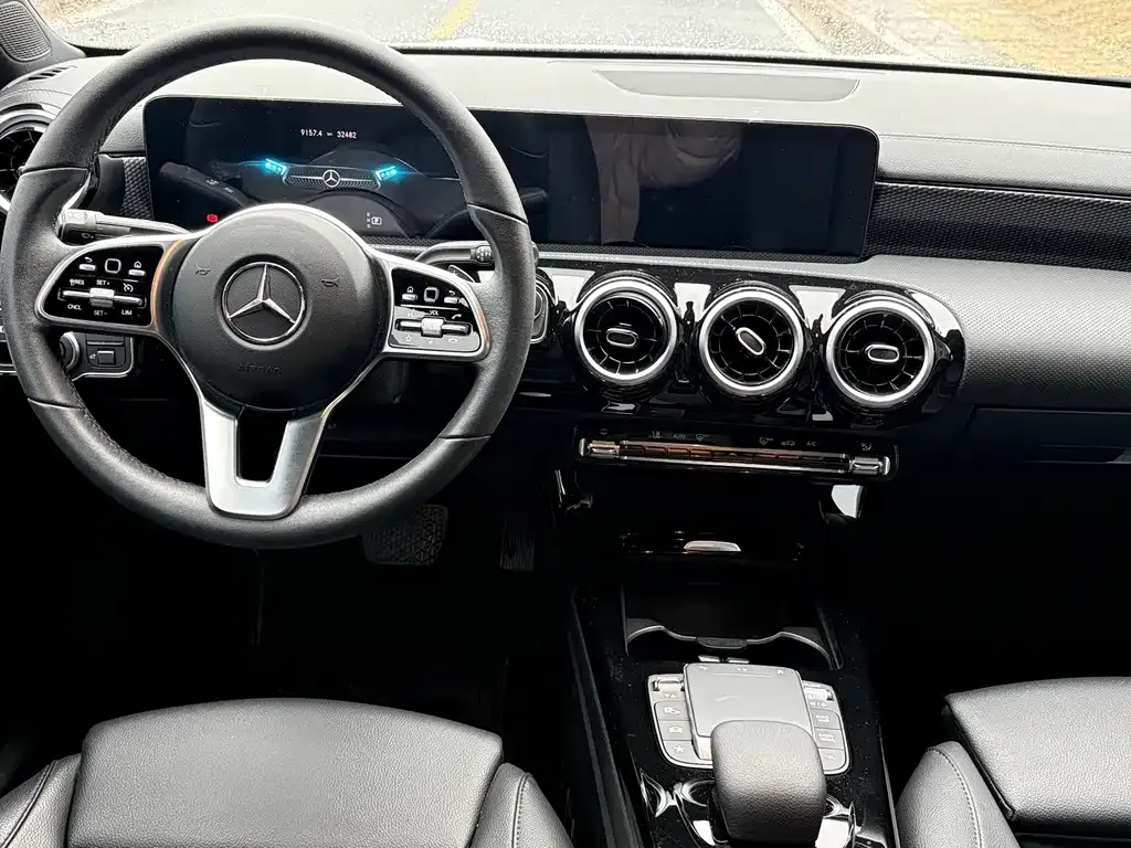 Mercedes-Benz A-Class — фото 4