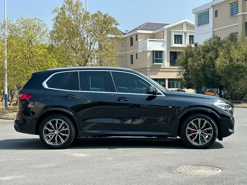 BMW X5 (Import) — фото 8