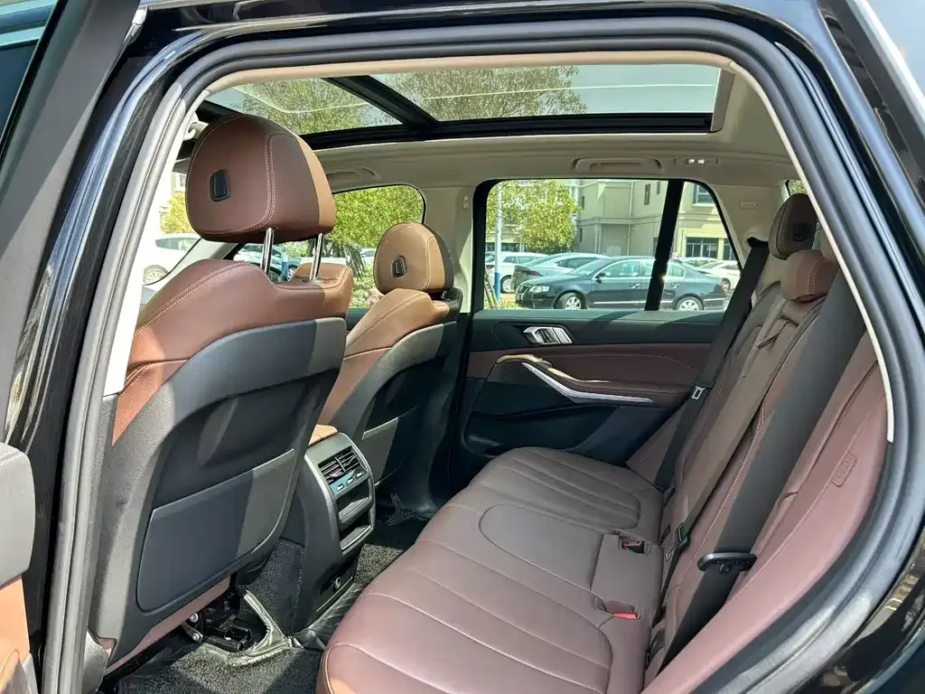 BMW X5 (Import) — фото 2