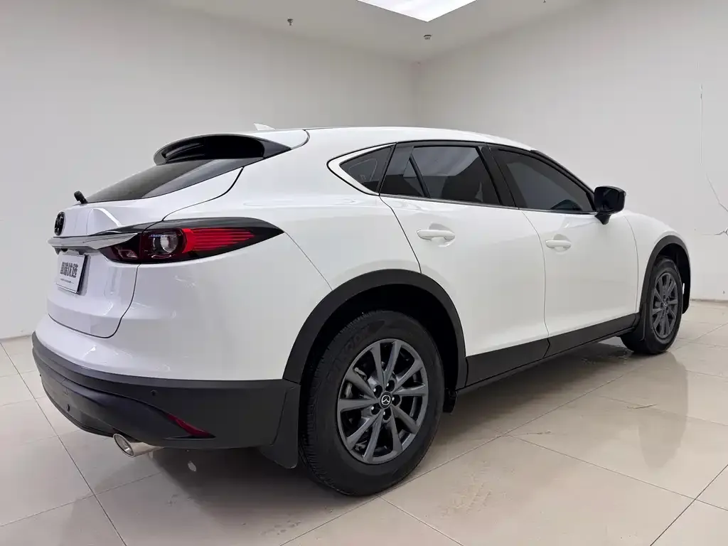 Mazda CX-4 2023 из CN, фото 6