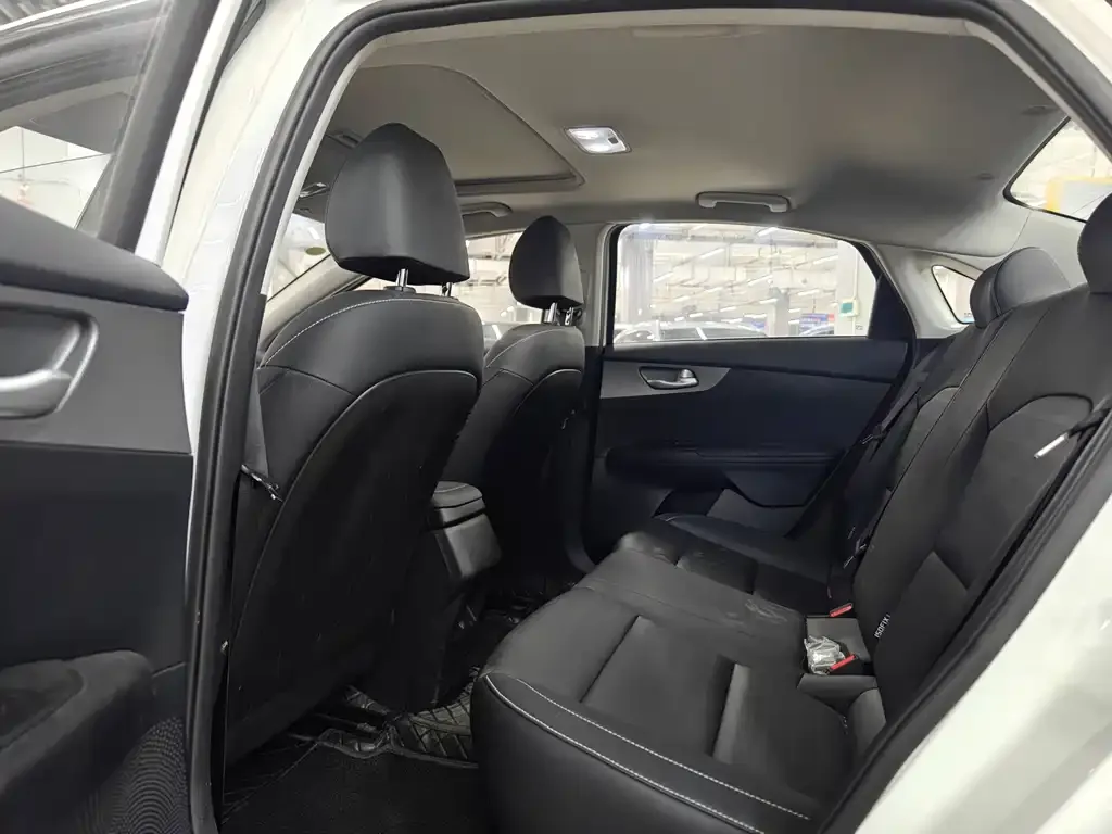 Kia K3 2025 из CN, фото 9