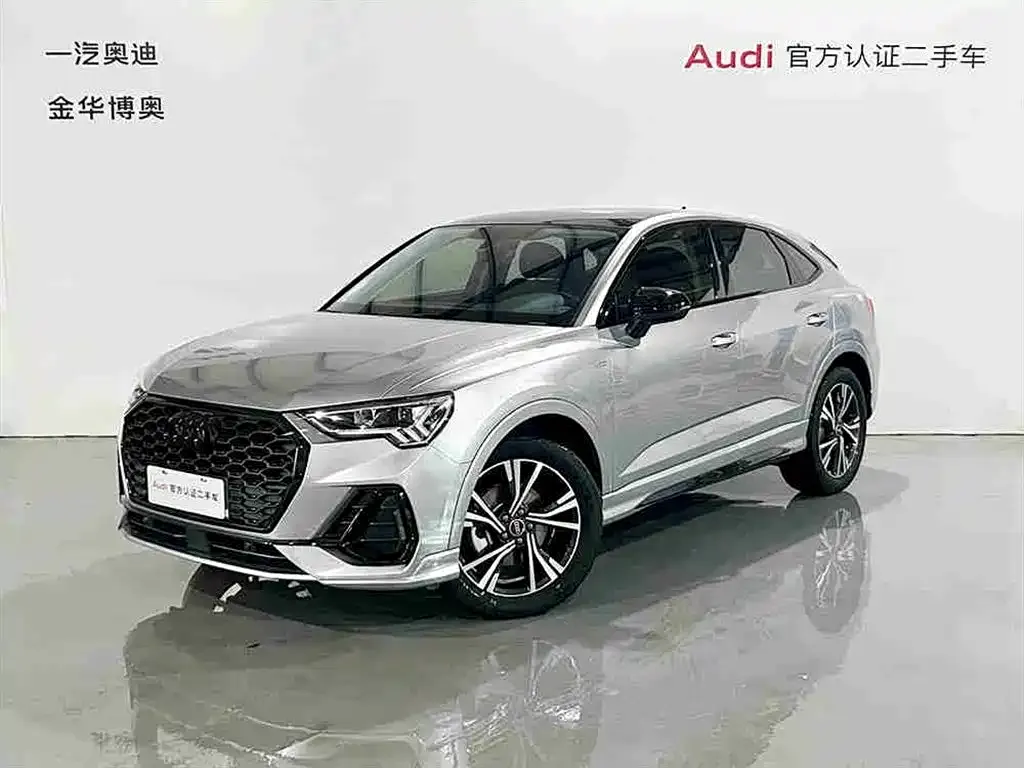 Audi Q3 Sportback — фото 1