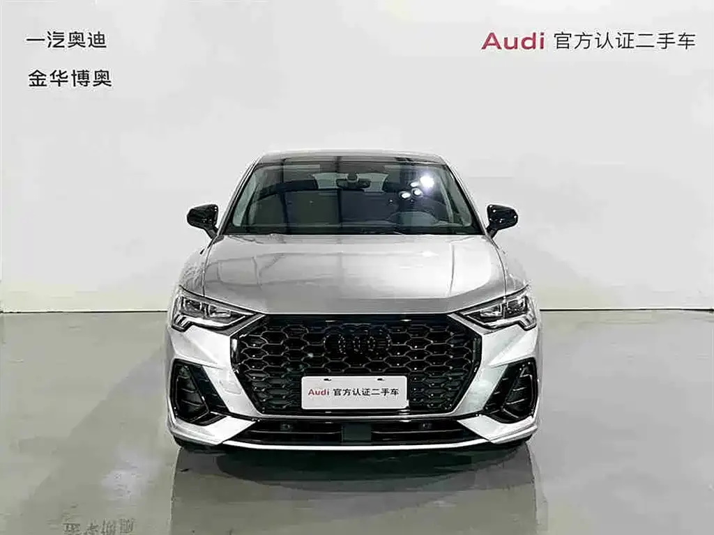 Audi Q3 Sportback — фото 3