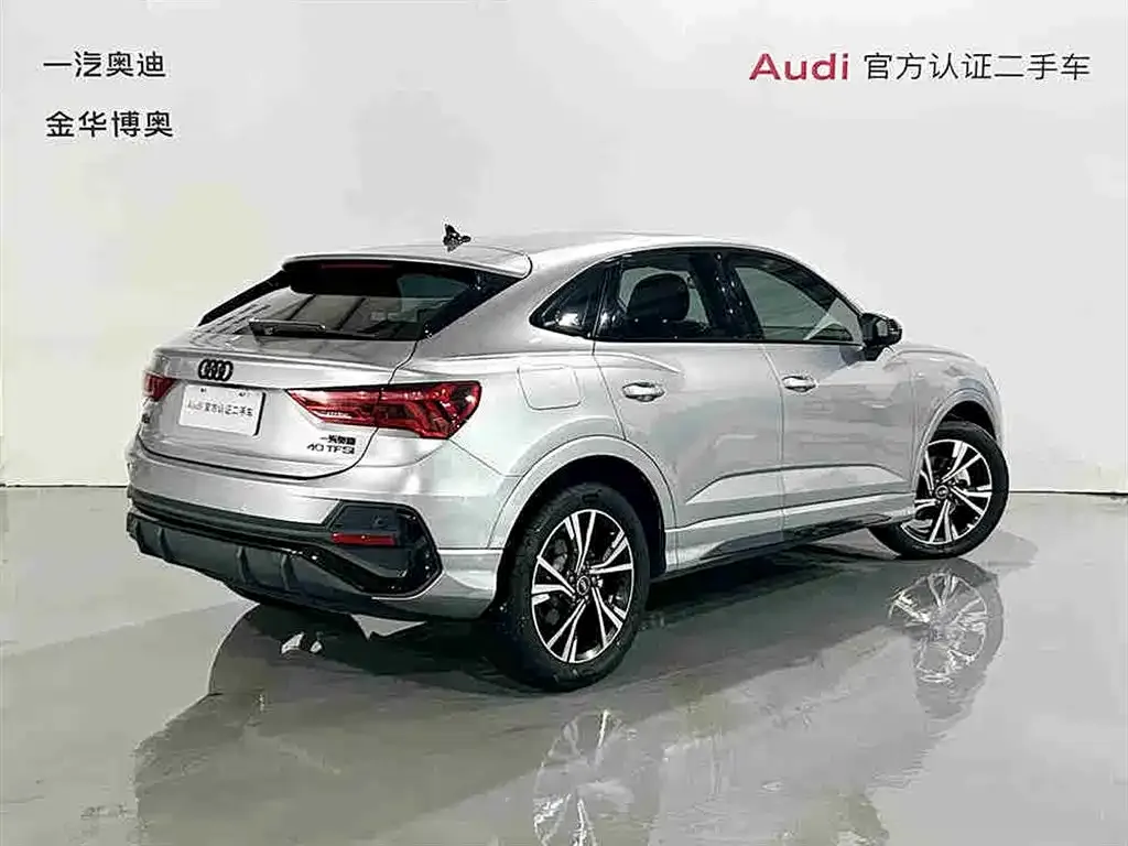 Audi Q3 Sportback — фото 8