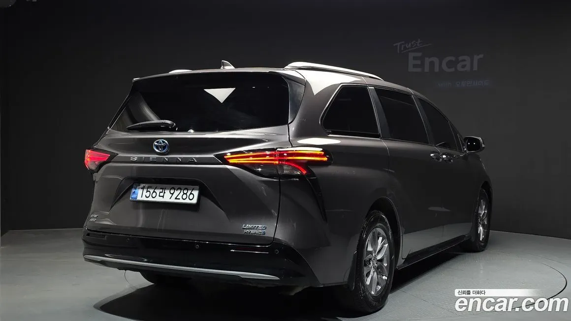 Toyota Sienna 2023 из KR, фото 8