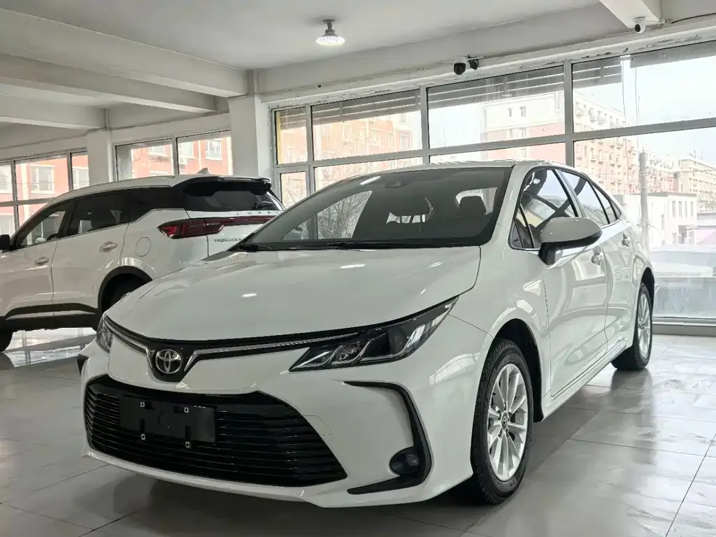 Toyota Corolla 2022 из CN, фото 1