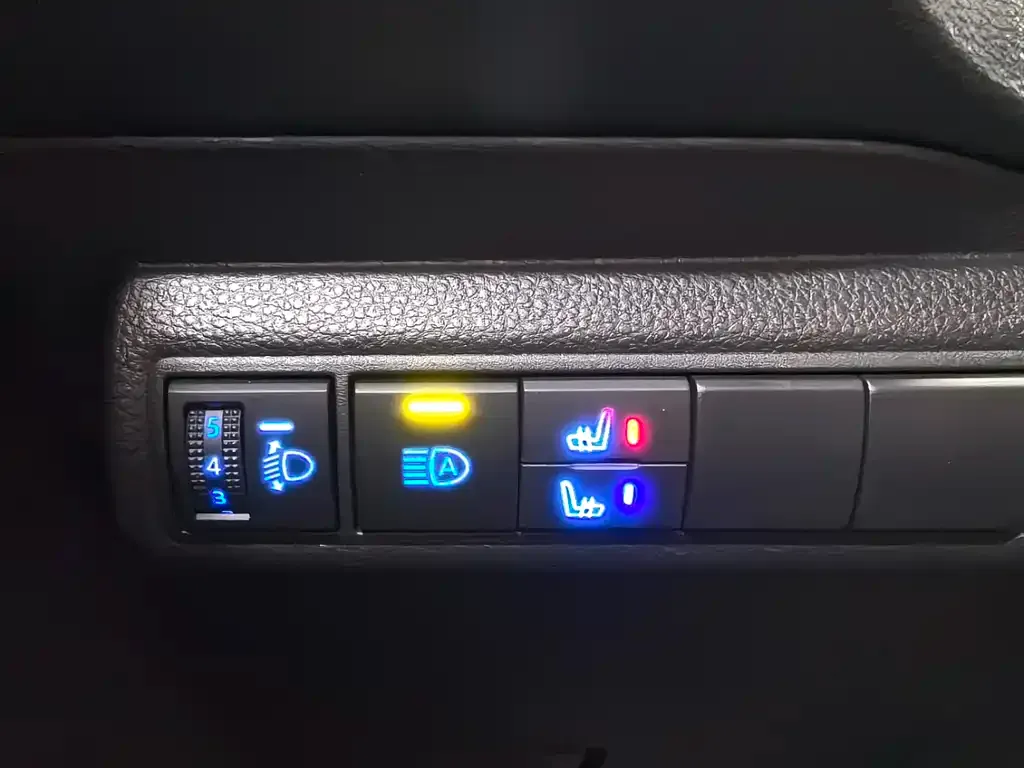 Toyota Corolla 2022 из CN, фото 8