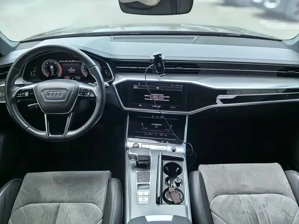 Audi A6L — фото 5