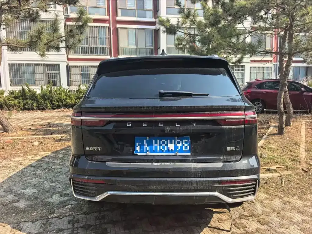 Geely Xingyue L — фото 3