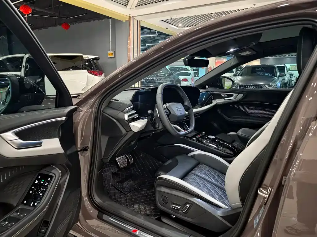 Audi A5L 2025 из CN, фото 8
