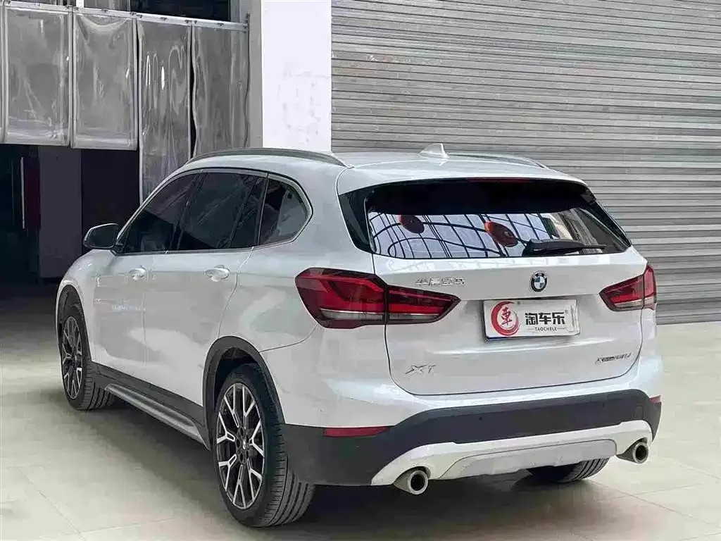 BMW X1 2021 из CN, фото 8