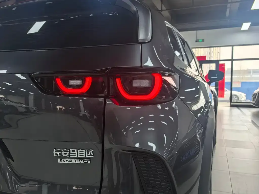 Mazda CX-50 2023 из CN, фото 2