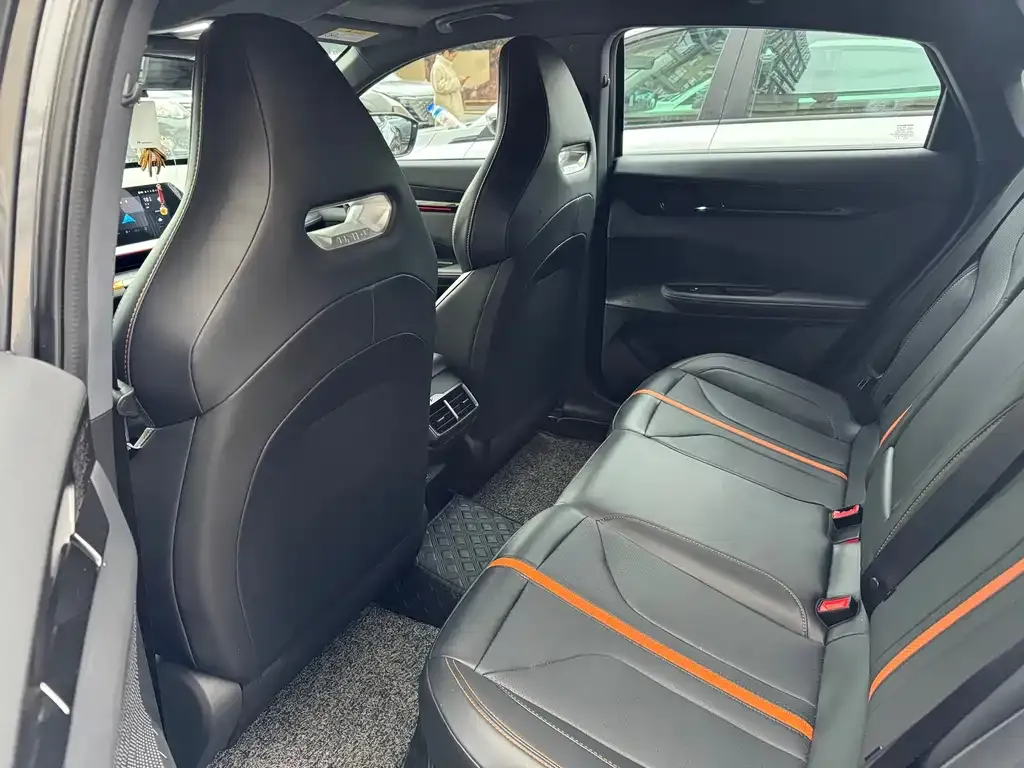 Changan UNI-V 2024 из CN, фото 2