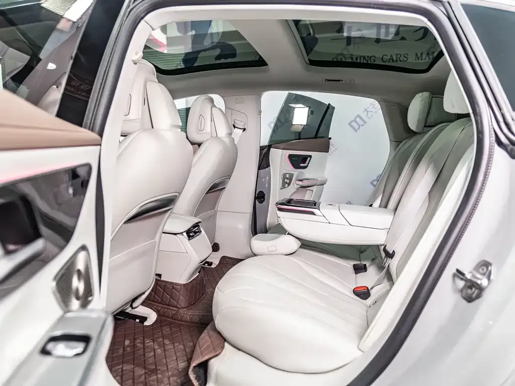 Mercedes-Benz EQE 2025 из CN, фото 6