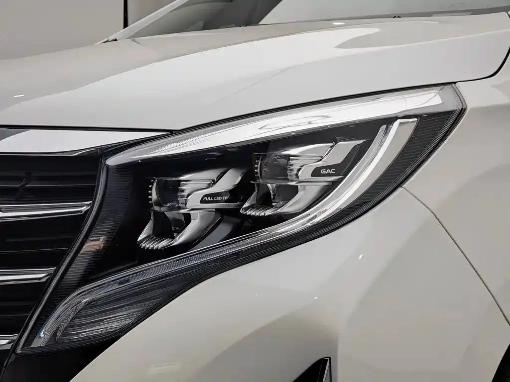 GAC Motor Trumpchi M8 — фото 10