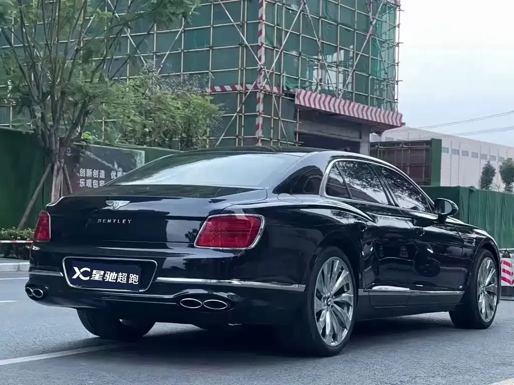 Bentley Flying Spur 2021 из CN, фото 5