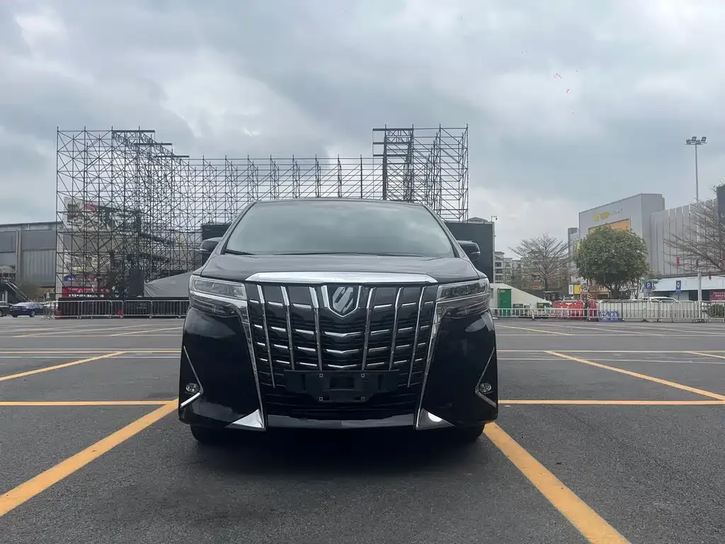 Toyota Alphard 2023 из CN, фото 3