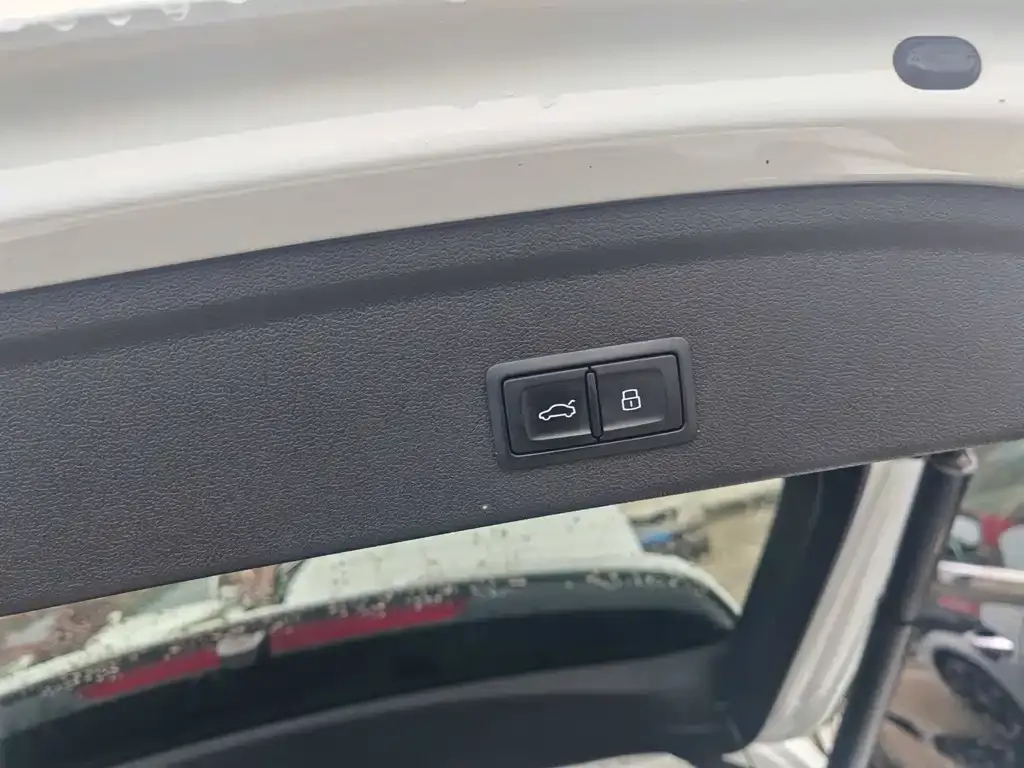 Audi A3 2023 из CN, фото 4