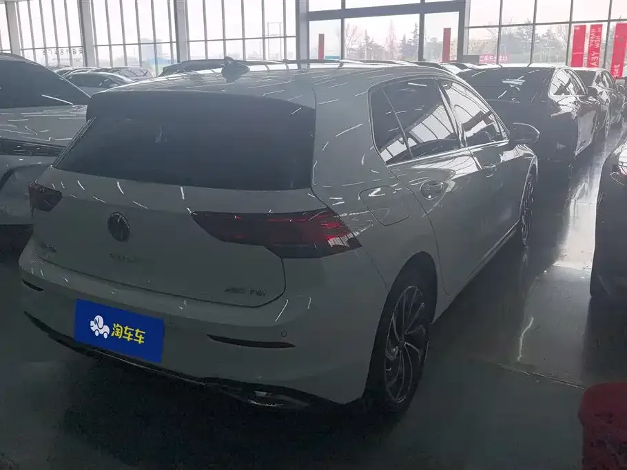 Volkswagen Golf 2023 из CN, фото 4