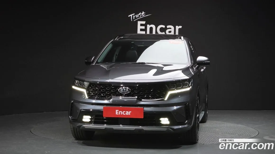 Kia Sorento — фото 8
