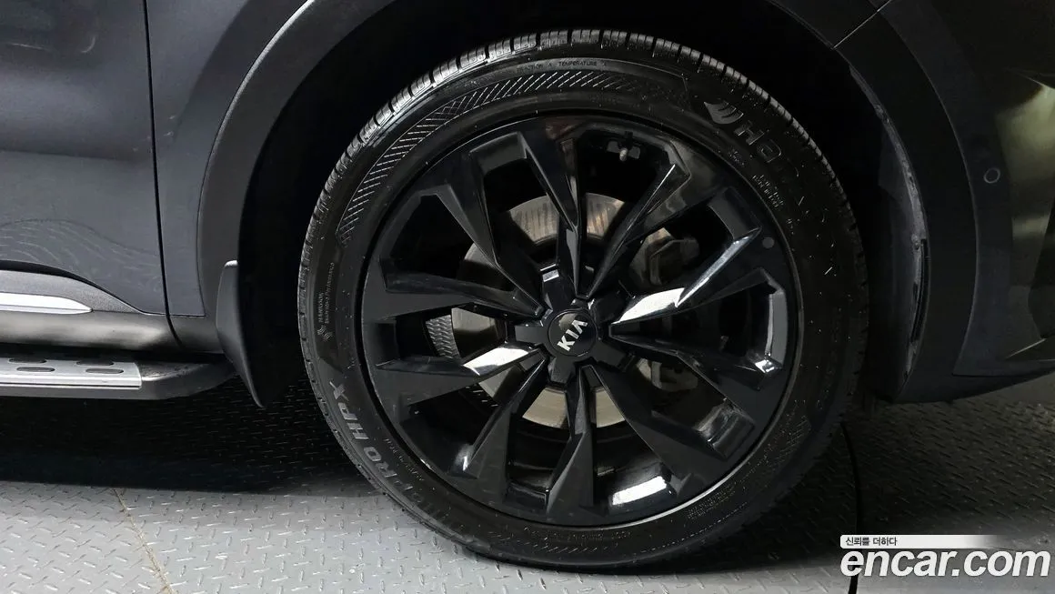 Kia Sorento — фото 3