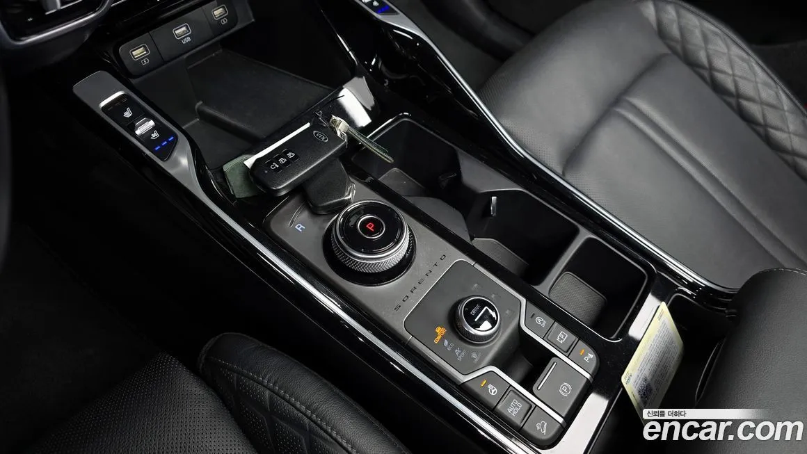 Kia Sorento — фото 9