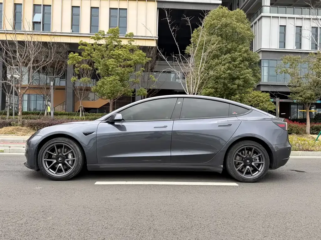 Tesla Model 3 2021 из CN, фото 10