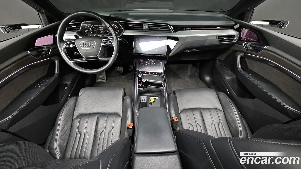Audi e-tron 2021 из KR, фото 7