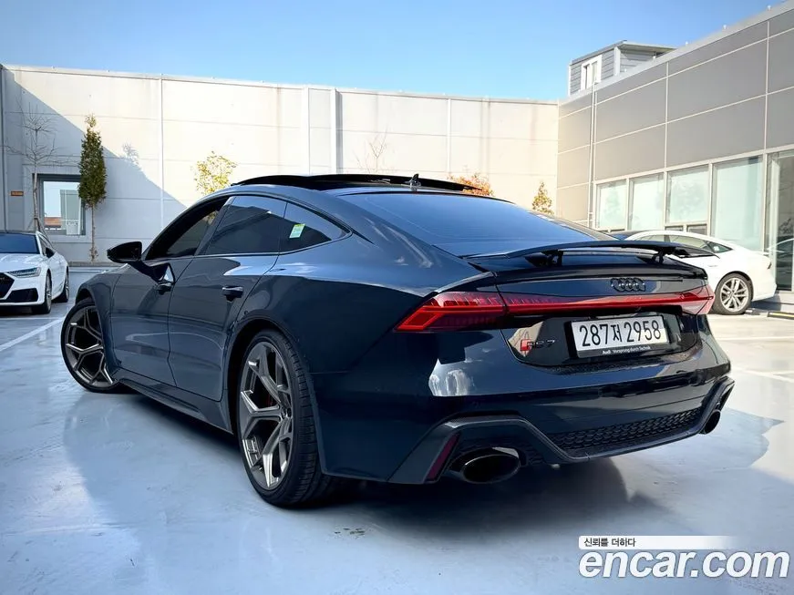 Audi RS7 2025 из KR, фото 5