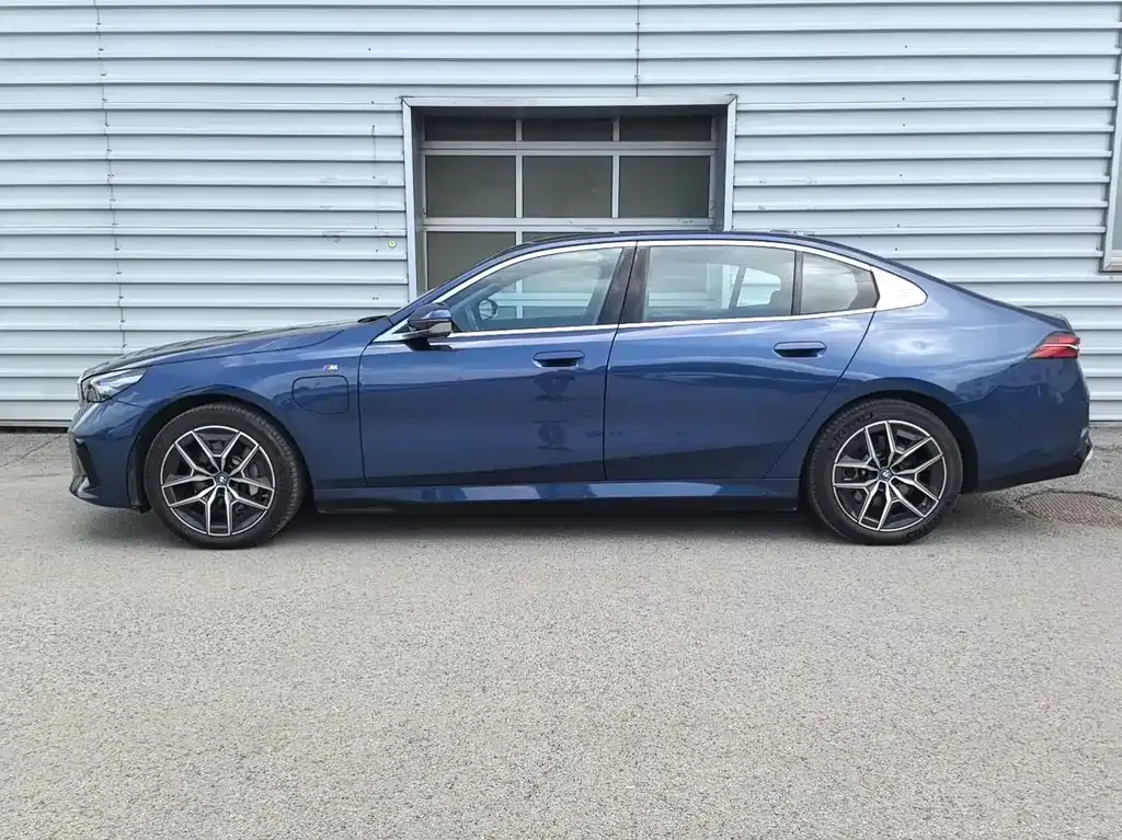 BMW i5 2024 из CN, фото 10