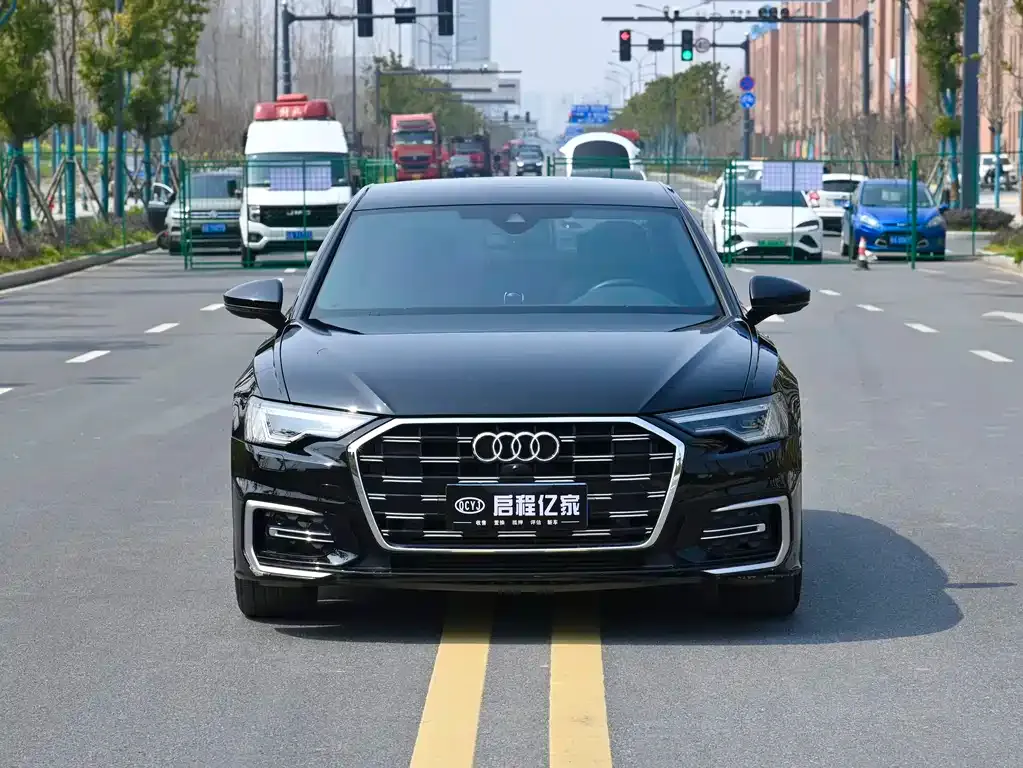 Audi A6L — фото 7