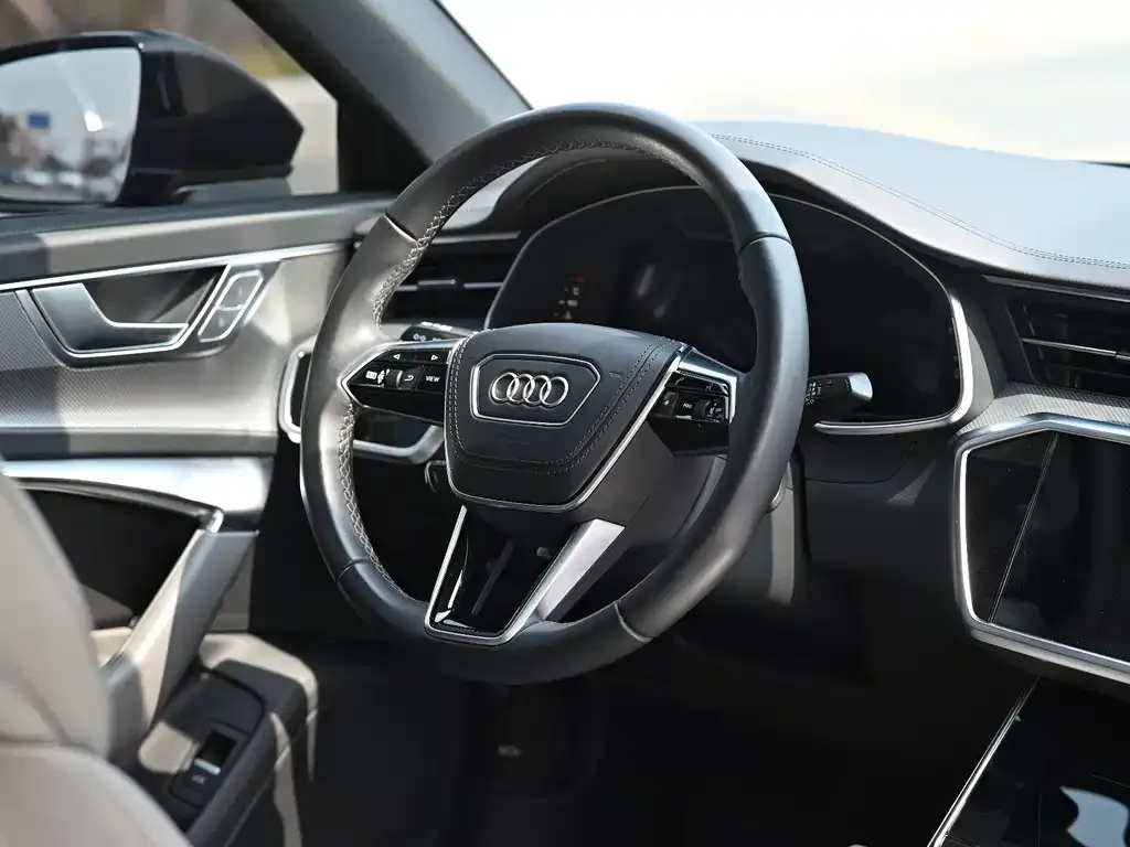 Audi A6L — фото 3