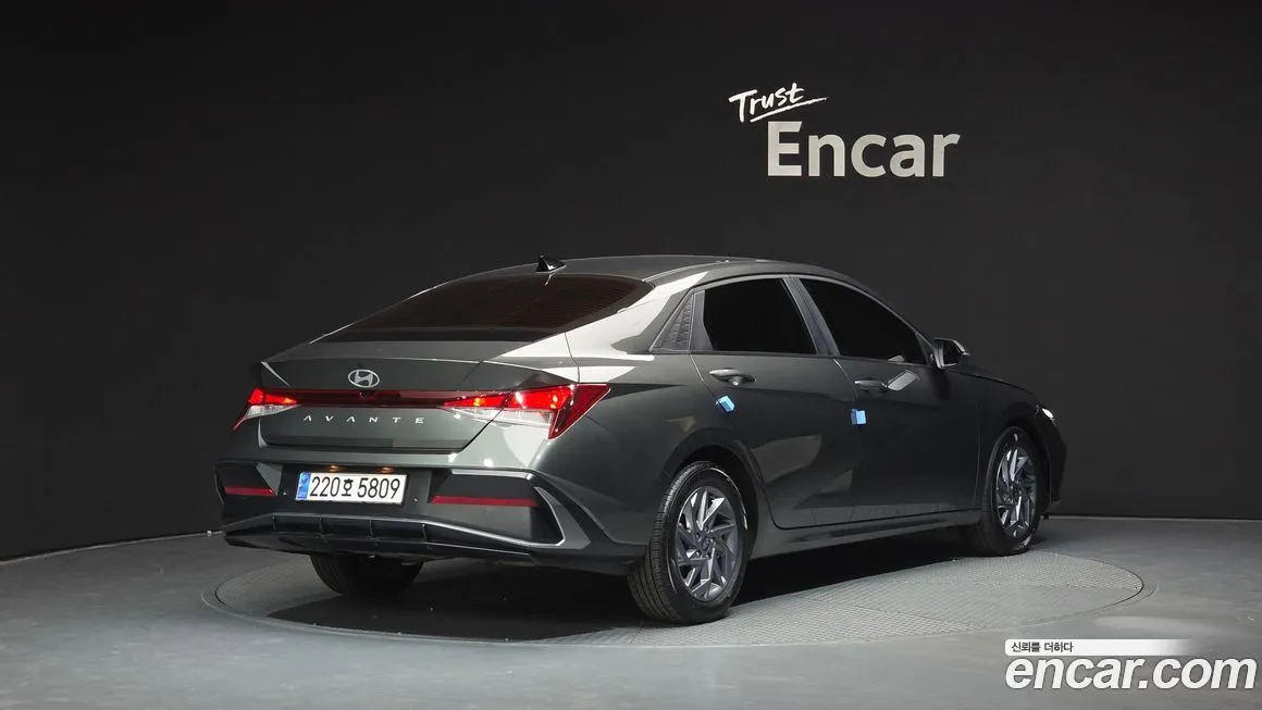 Hyundai AVANTE — фото 2