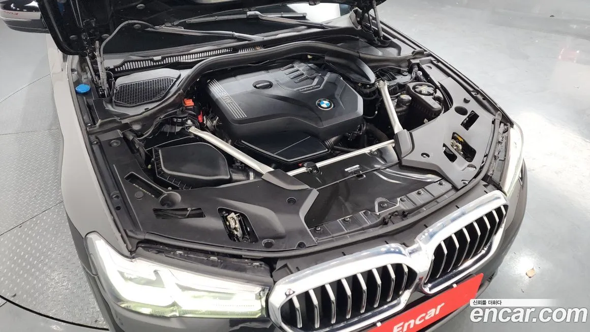 BMW 5-Series 2022 из KR, фото 8