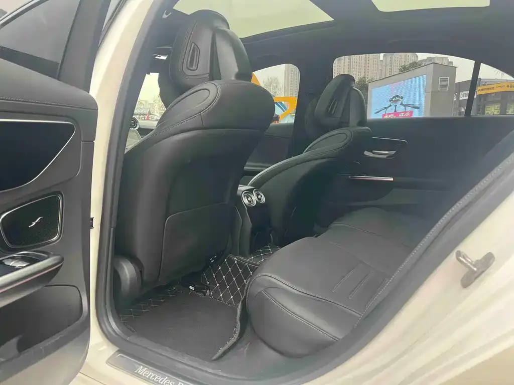 Mercedes-Benz C-Class 2024 из CN, фото 3