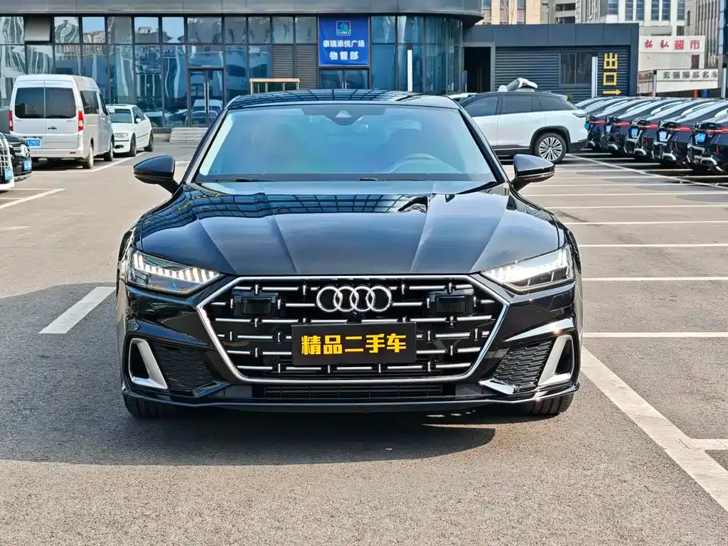 Audi A7L 2024 из CN, фото 6