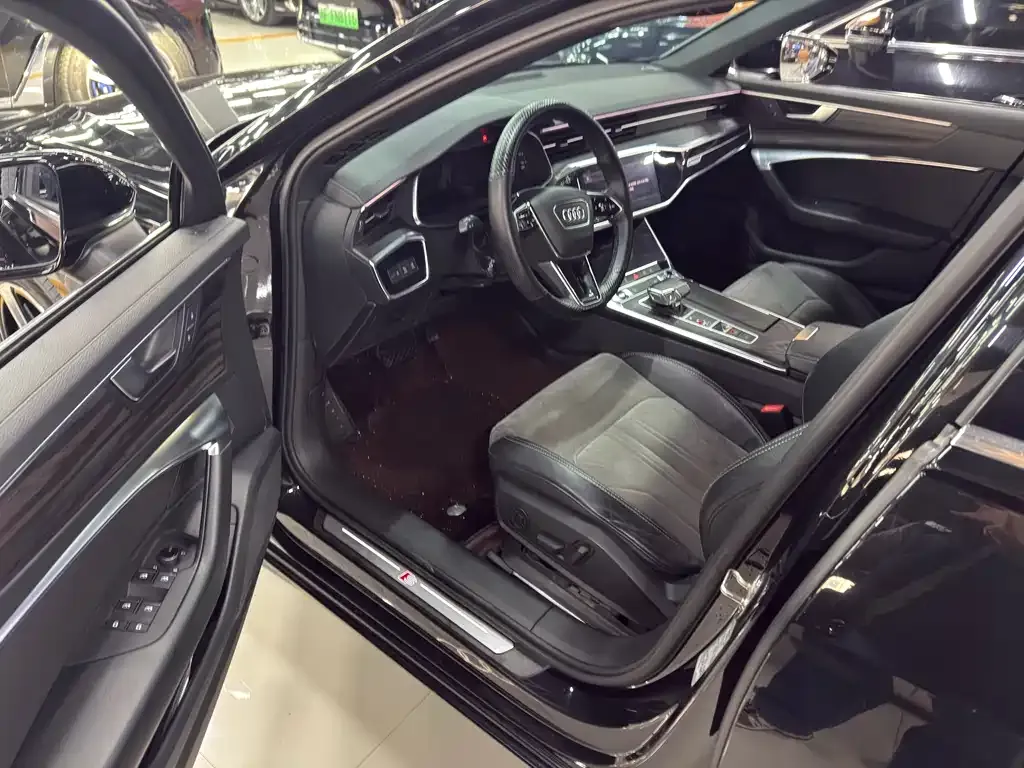 Audi A6L 2021 из CN, фото 7