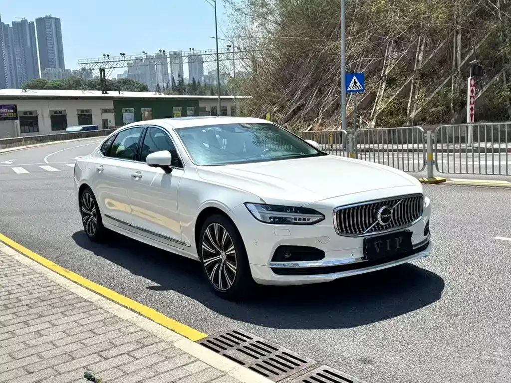 Volvo S90 — фото 3