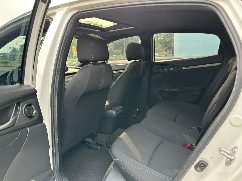 Honda Civic — фото 3