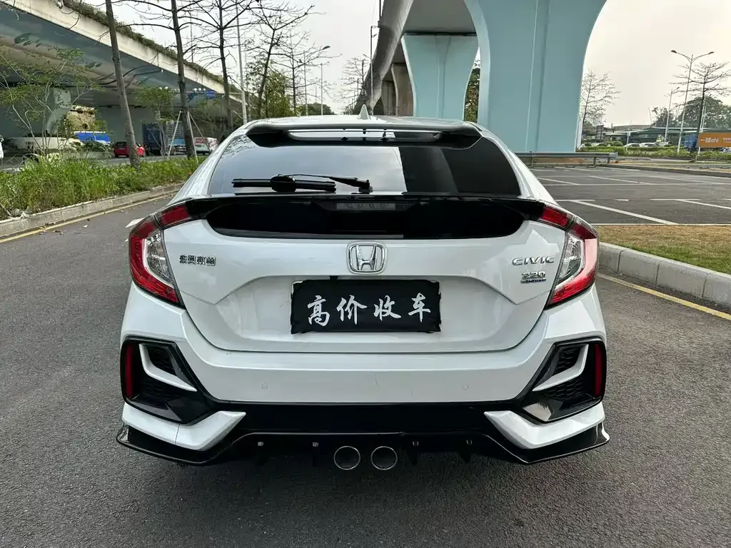 Honda Civic — фото 8