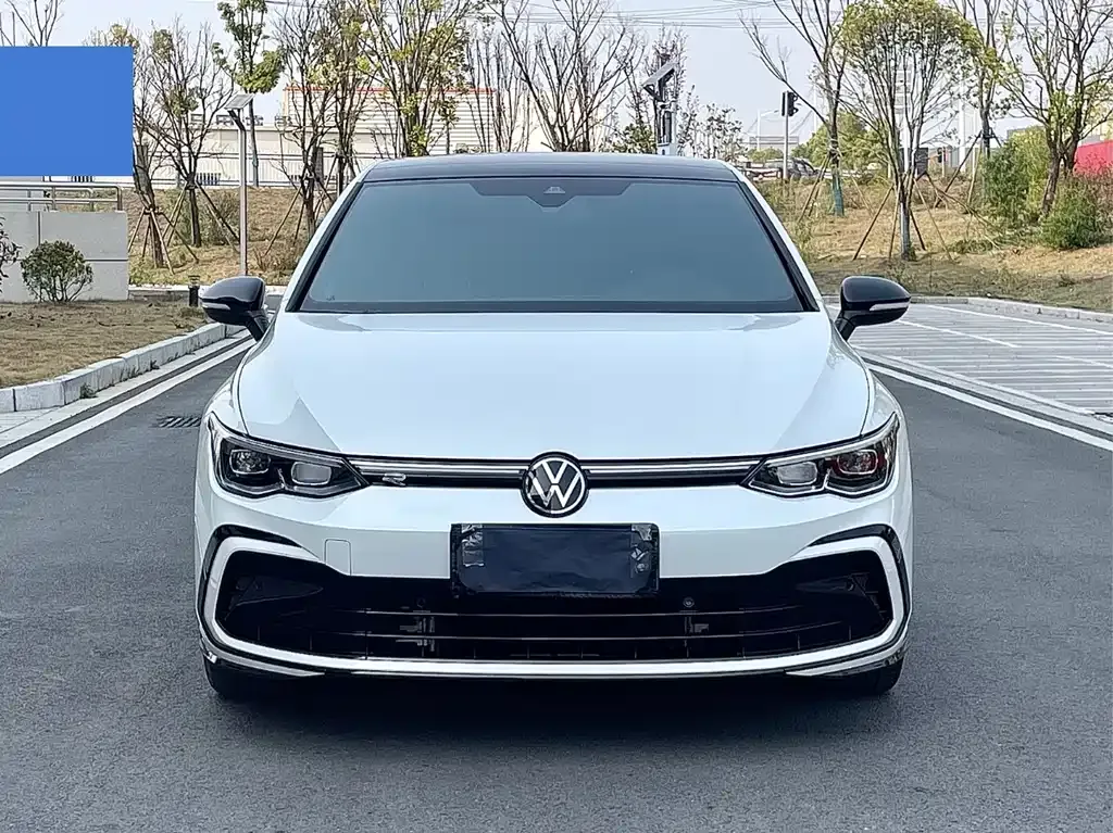 Volkswagen Golf — фото 9
