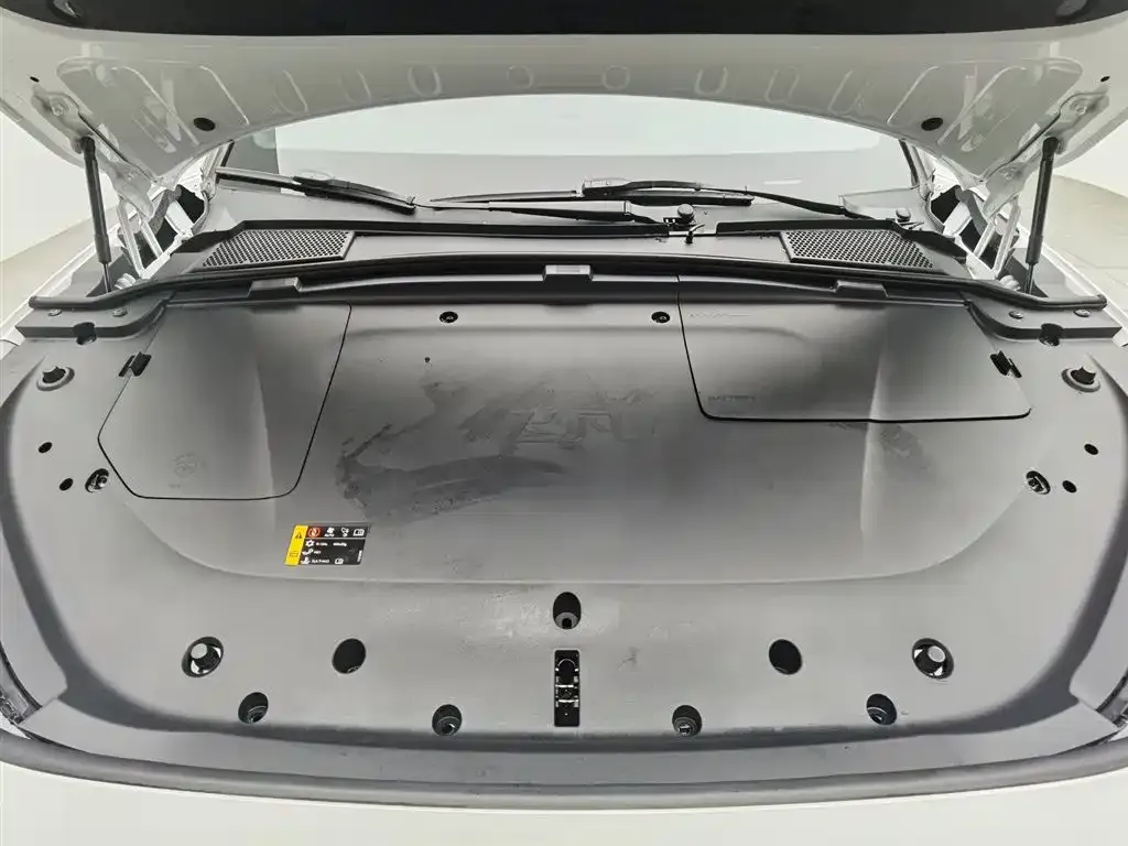 Roewe Feifan R7 2024 из CN, фото 6